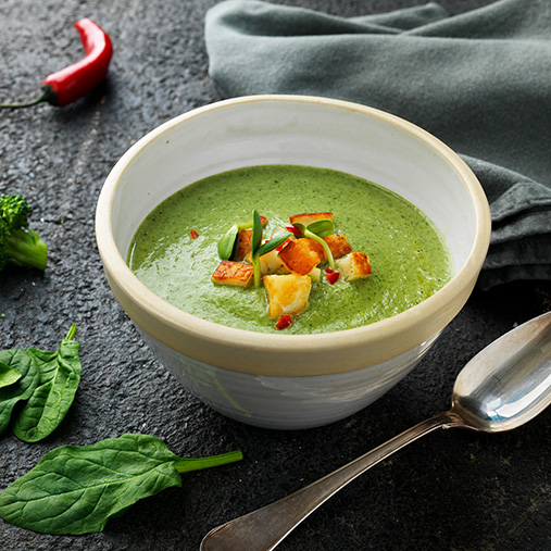 Parsakaali kookoskeitto halloumi juustolla